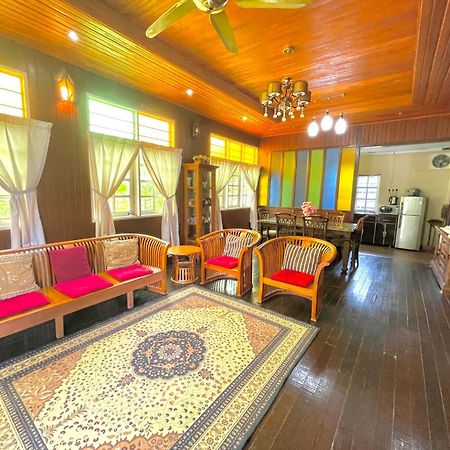 Tamteh Homestay Ayer Hitam Eksteriør bilde
