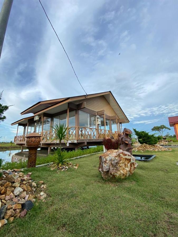 Tamteh Homestay Ayer Hitam Eksteriør bilde