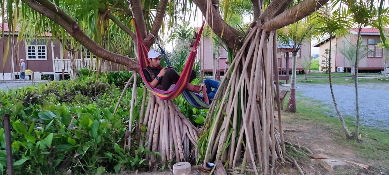 Tamteh Homestay Ayer Hitam Eksteriør bilde