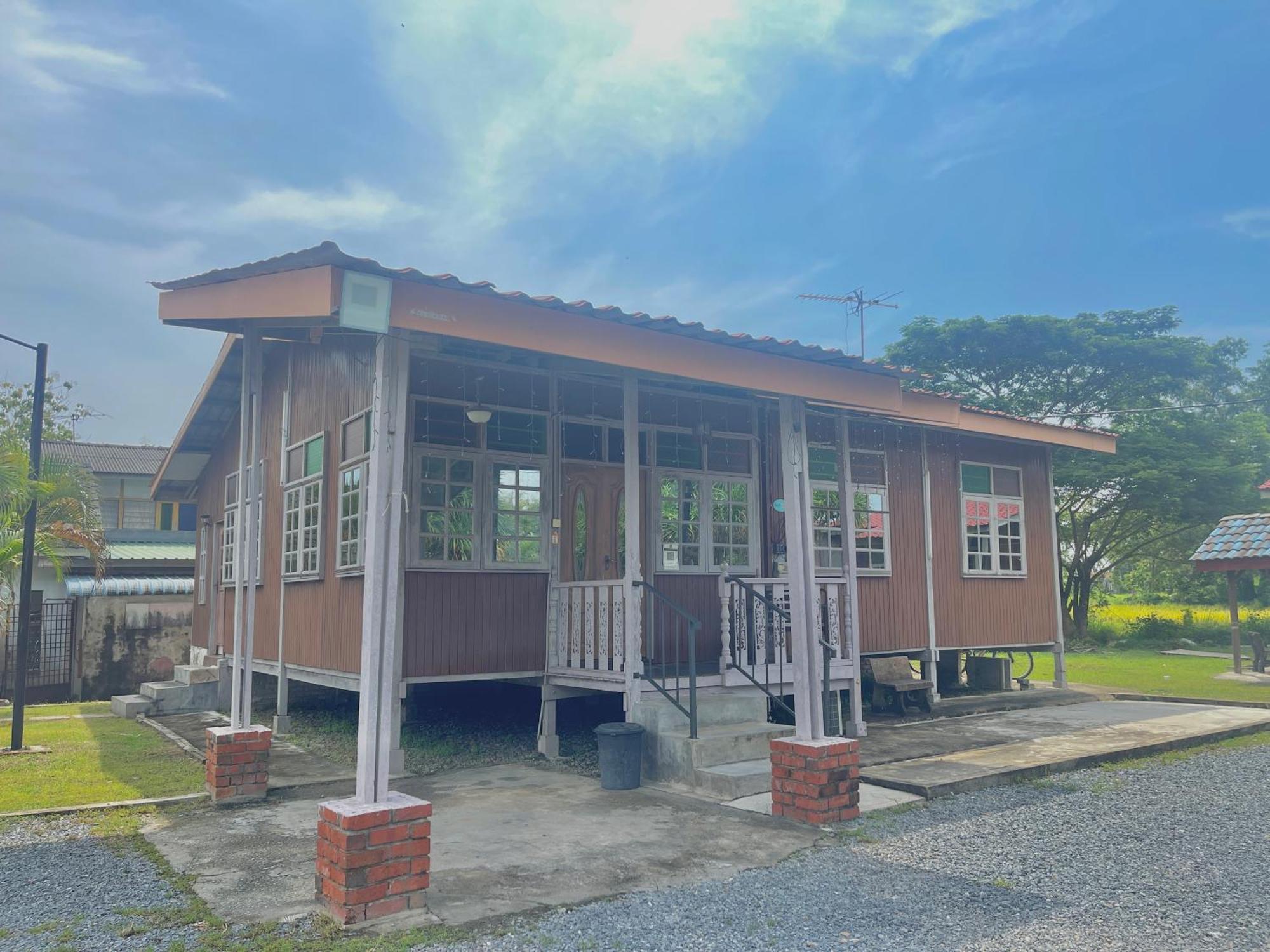Tamteh Homestay Ayer Hitam Eksteriør bilde